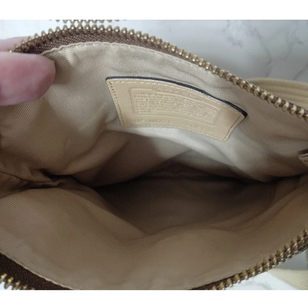 COACH Hampton Vintage Signature Swingpack Crossbody Bag - EUC